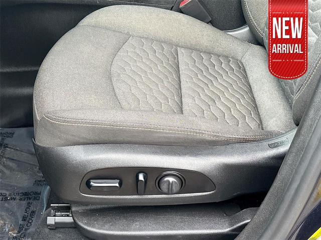 Photo of 2020 Midnight Blue Metallic Chevrolet Equinox