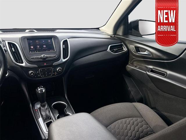 Photo of 2020 Midnight Blue Metallic Chevrolet Equinox