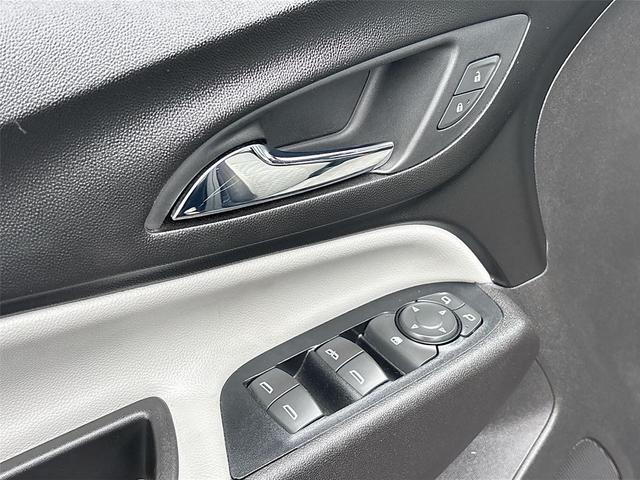 Photo of 2019 Mosaic Black Metallic Chevrolet Equinox
