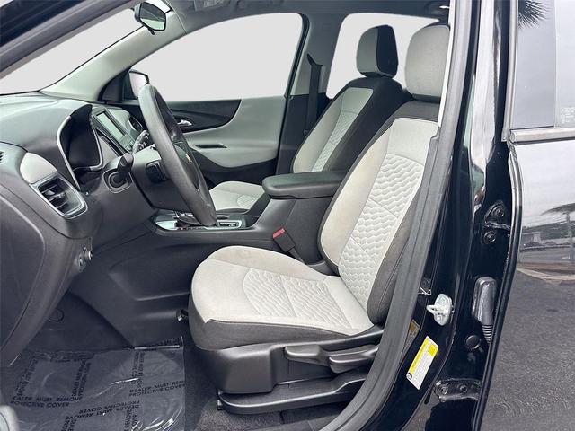 Photo of 2019 Mosaic Black Metallic Chevrolet Equinox