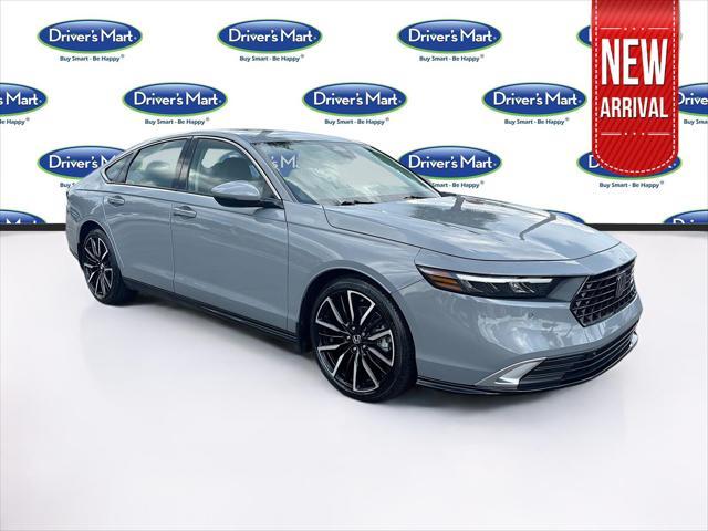 Photo of 2023 Urban Gray Pearl Honda Accord Hybrid
