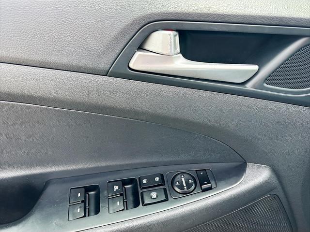 Photo of 2020 Gemstone Red Hyundai TUCSON