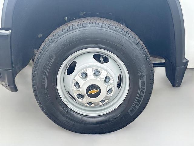 Photo of 2023 Summit White Chevrolet Silverado 3500