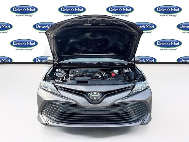 Photo of 2019 Predawn Gray Mica Toyota Camry