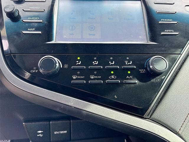 Photo of 2019 Predawn Gray Mica Toyota Camry