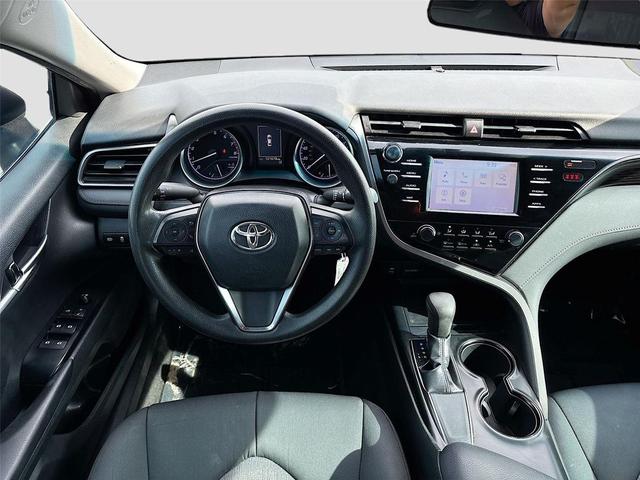 Photo of 2019 Predawn Gray Mica Toyota Camry