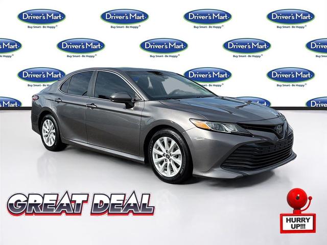 Photo of 2019 Predawn Gray Mica Toyota Camry
