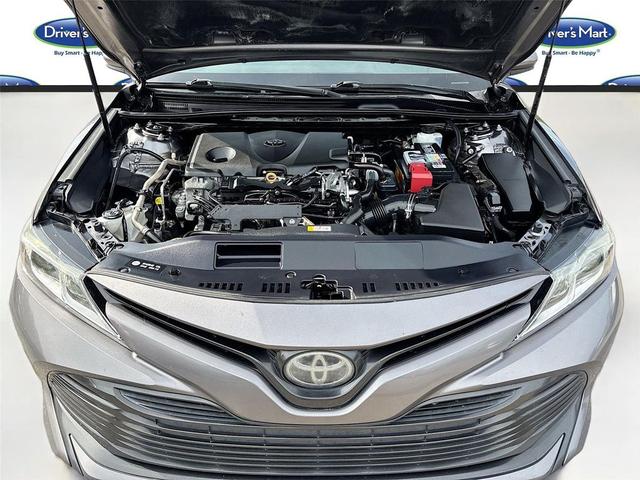 Photo of 2019 Predawn Gray Mica Toyota Camry