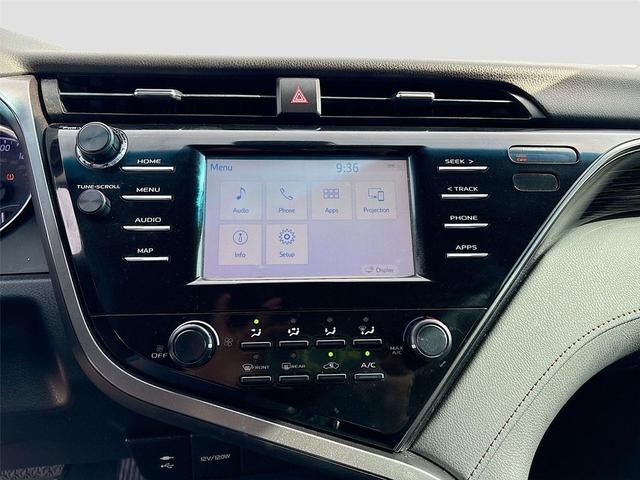 Photo of 2019 Predawn Gray Mica Toyota Camry