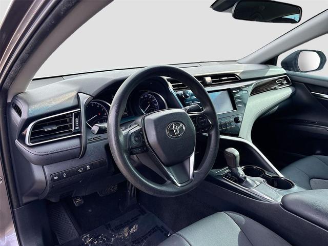 Photo of 2019 Predawn Gray Mica Toyota Camry