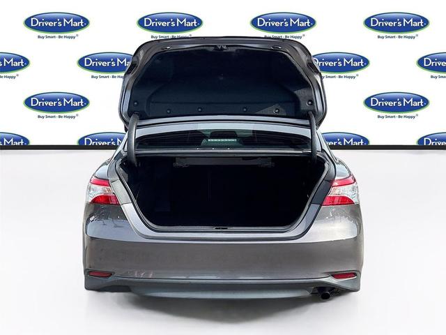 Photo of 2019 Predawn Gray Mica Toyota Camry