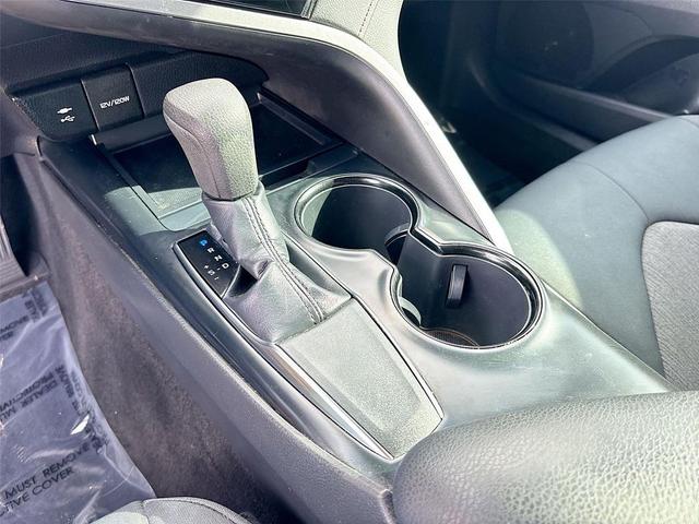 Photo of 2019 Predawn Gray Mica Toyota Camry