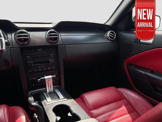 Photo of 2006 Satin Silver Clearcoat Metallic Ford Mustang