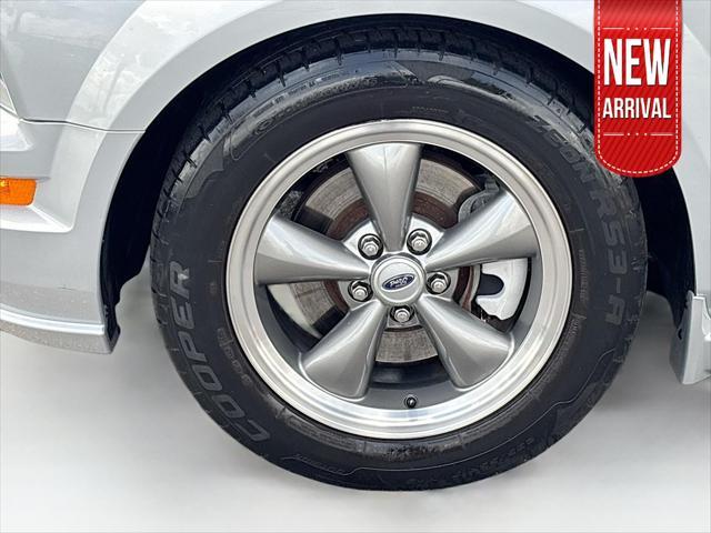 Photo of 2006 Satin Silver Clearcoat Metallic Ford Mustang