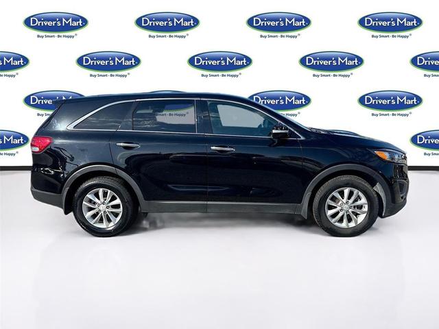 Photo of 2016 Ebony Black Kia Sorento