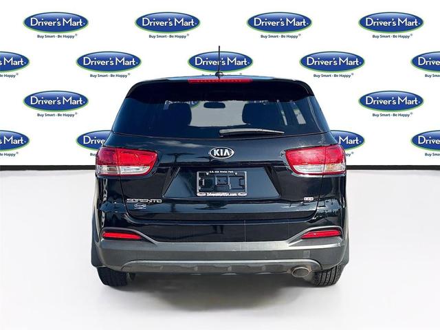 Photo of 2016 Ebony Black Kia Sorento