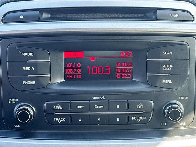 Photo of 2016 Ebony Black Kia Sorento