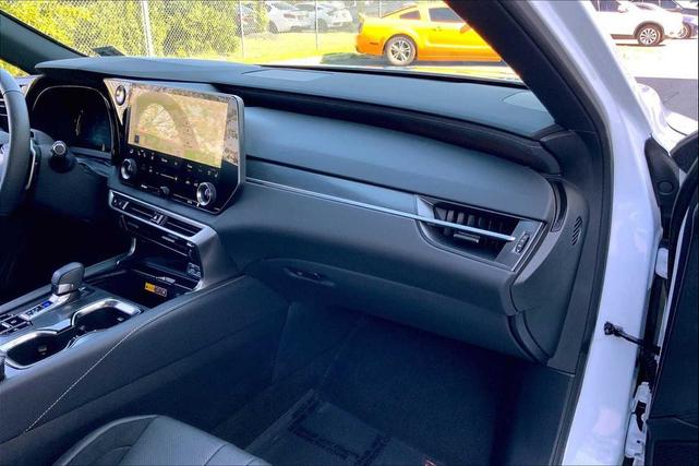 Photo of 2024 Ultra White Lexus RX 500h