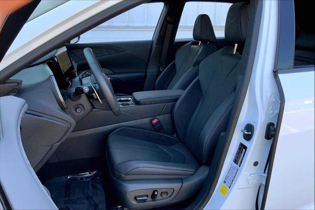 Photo of 2024 Ultra White Lexus RX 500h