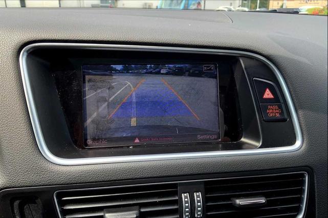 Photo of 2016 Mythos Black Metallic Audi Q5