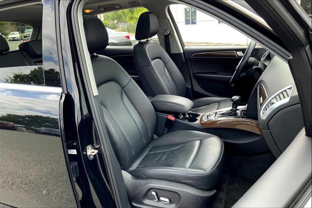Photo of 2016 Mythos Black Metallic Audi Q5