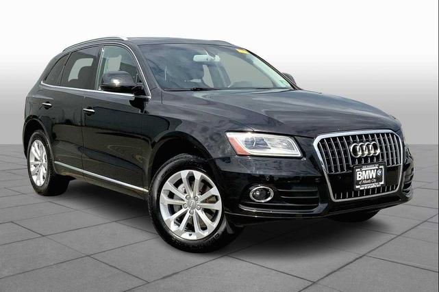 Photo of 2016 Mythos Black Metallic Audi Q5