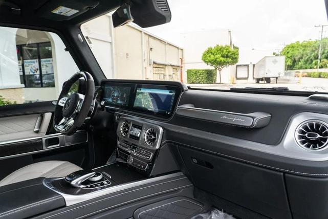 Photo of 2024 MANUFAKTUR Arabian Grey Mercedes-Benz AMG G 63