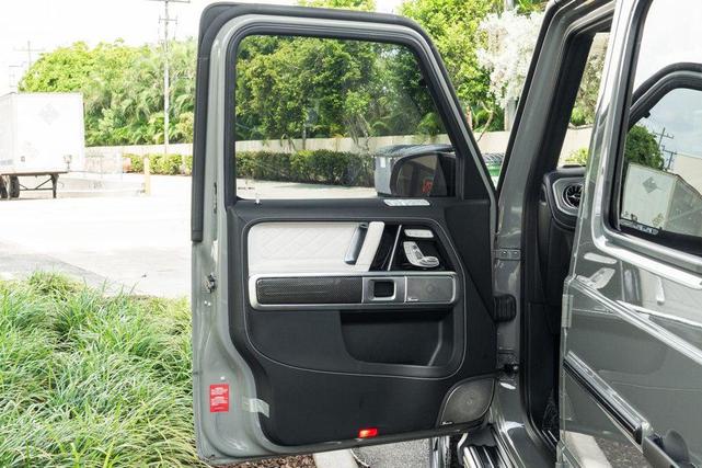 Photo of 2024 MANUFAKTUR Arabian Grey Mercedes-Benz AMG G 63