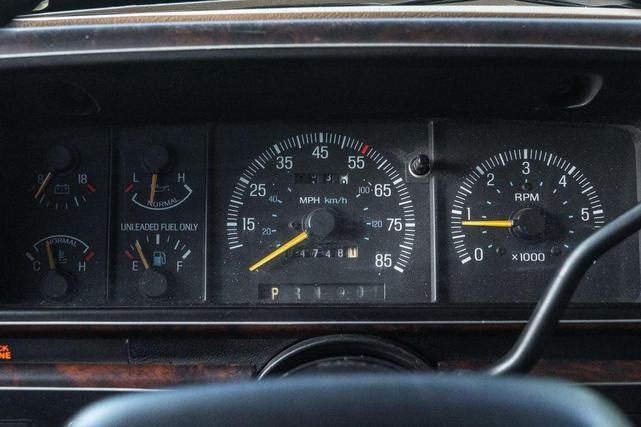 Photo of 1989 Red Ford Bronco