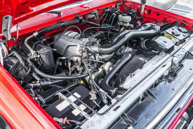 Photo of 1989 Red Ford Bronco