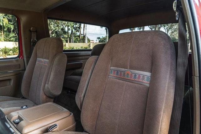 Photo of 1989 Red Ford Bronco