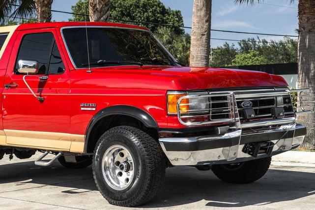 Photo of 1989 Red Ford Bronco