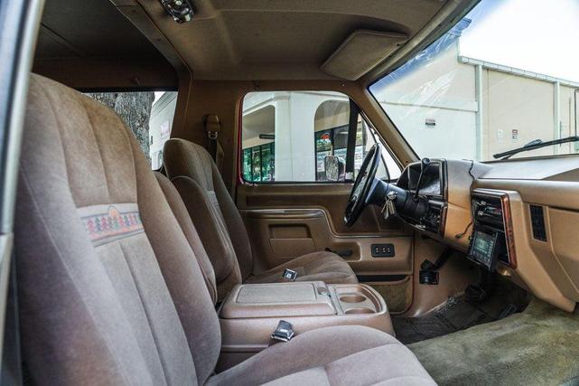 Photo of 1989 Red Ford Bronco