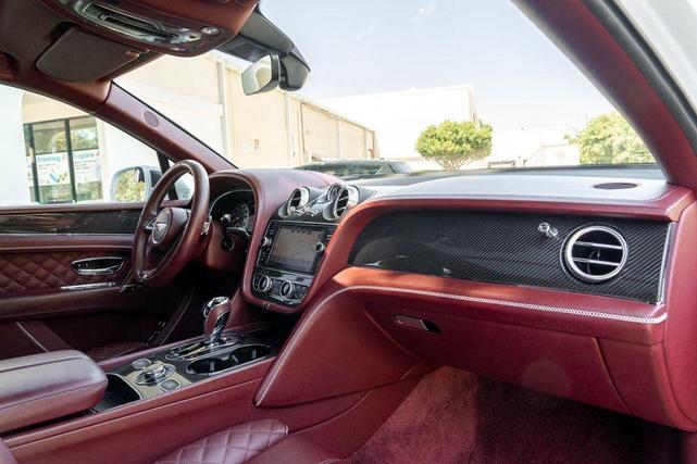 Photo of 2019 Ice Bentley Bentayga