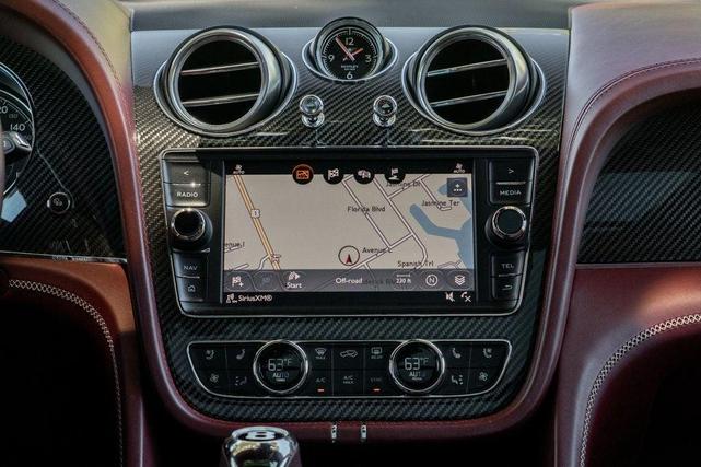 Photo of 2019 Ice Bentley Bentayga