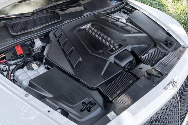 Photo of 2019 Ice Bentley Bentayga