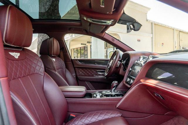 Photo of 2019 Ice Bentley Bentayga