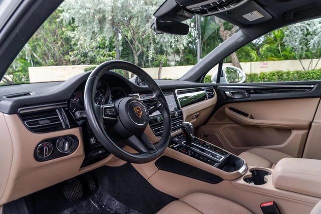 Photo of 2022 White Porsche Macan