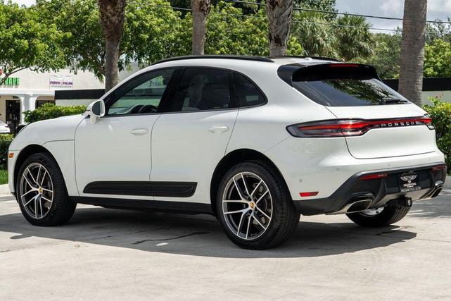 Photo of 2022 White Porsche Macan
