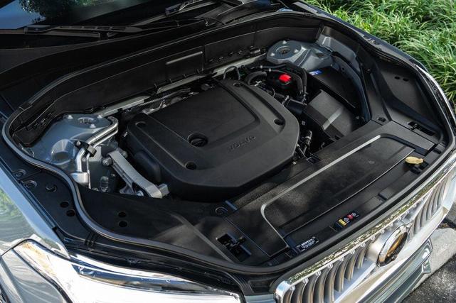Photo of 2023 Thunder Grey Metallic Volvo XC90
