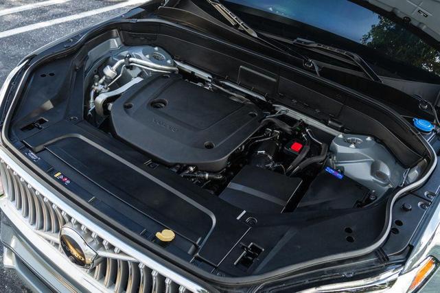 Photo of 2023 Thunder Grey Metallic Volvo XC90