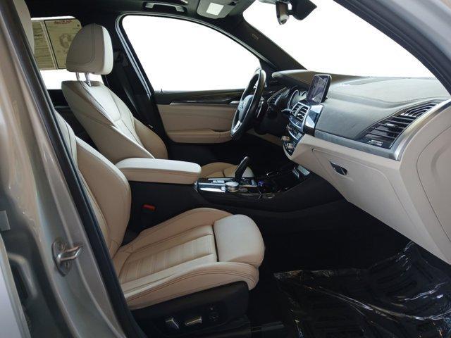 Photo of 2018 Glacier Silver Metallic BMW X3