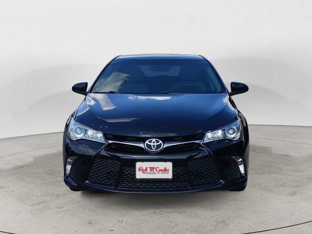 Photo of 2016 Midnight Black Metallic Toyota Camry