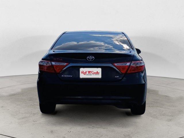 Photo of 2016 Midnight Black Metallic Toyota Camry