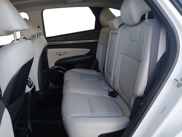 Photo of 2022 Quartz White Hyundai TUCSON Hybrid