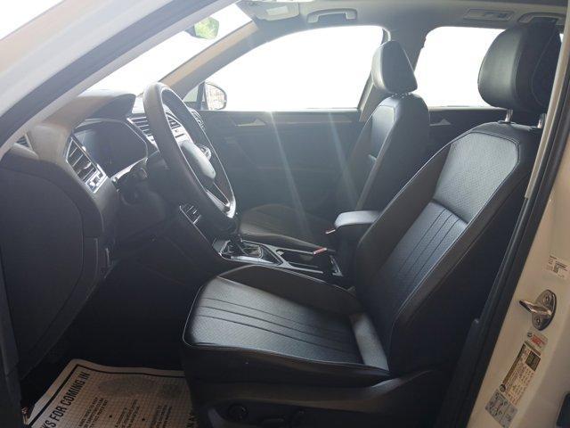 Photo of 2022 Pure White Volkswagen Tiguan