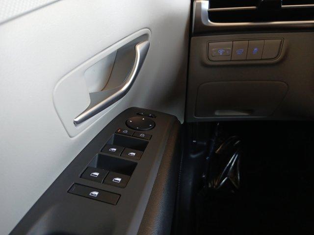Photo of 2025 Phantom Black Hyundai TUCSON