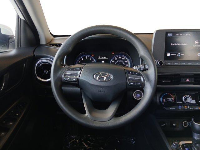 Photo of 2023 Lunar White Hyundai KONA