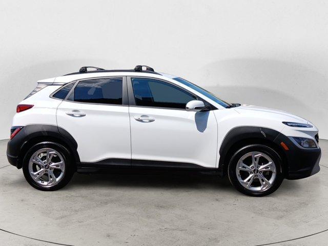 Photo of 2023 Lunar White Hyundai KONA