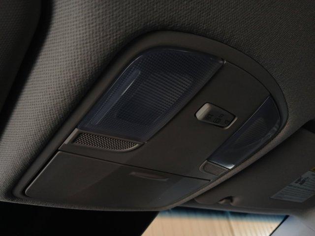 Photo of 2023 Lunar White Hyundai KONA